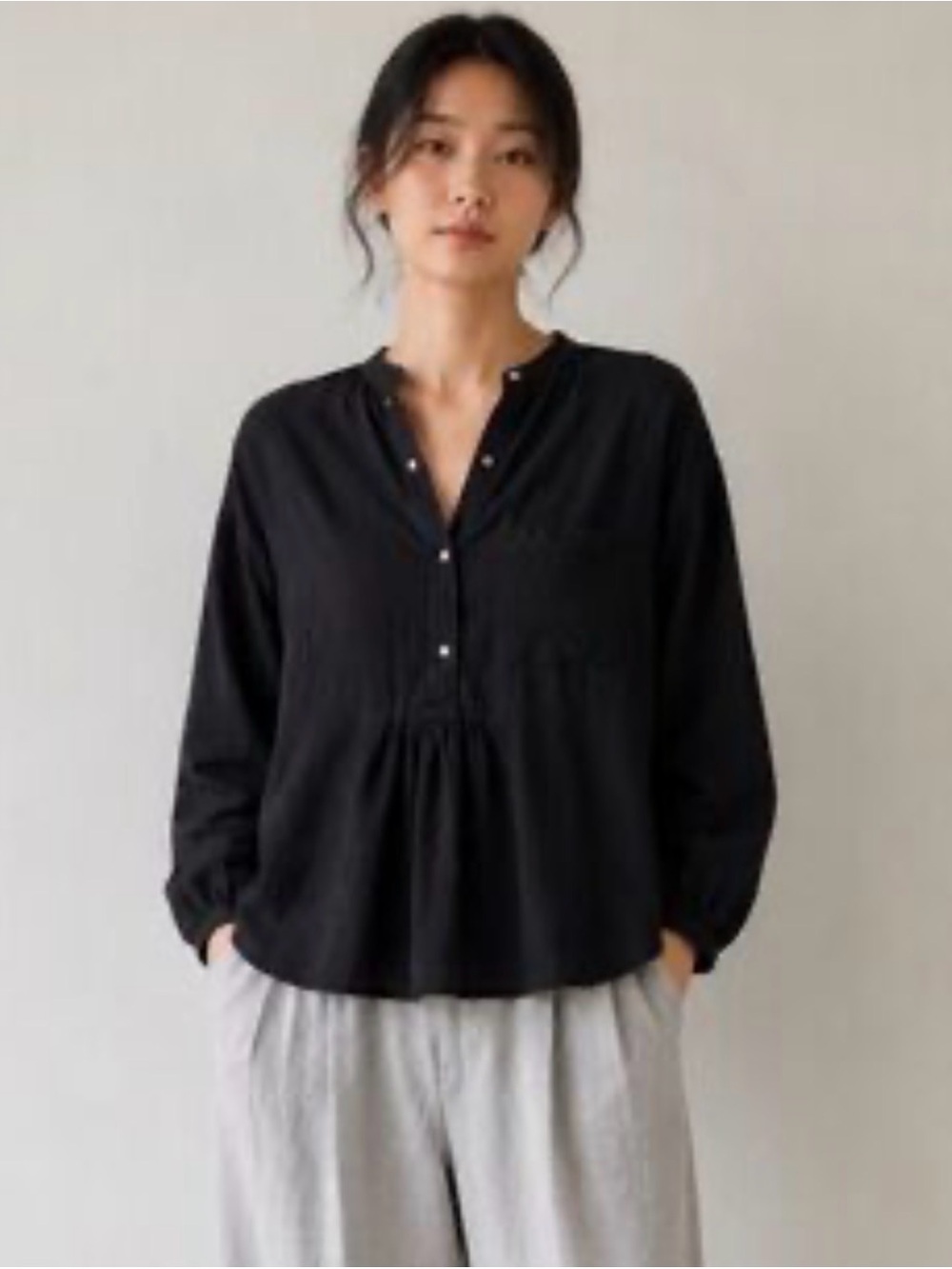 Aritizia Wilfred Women's Black Button-Front Long Sleeve Top